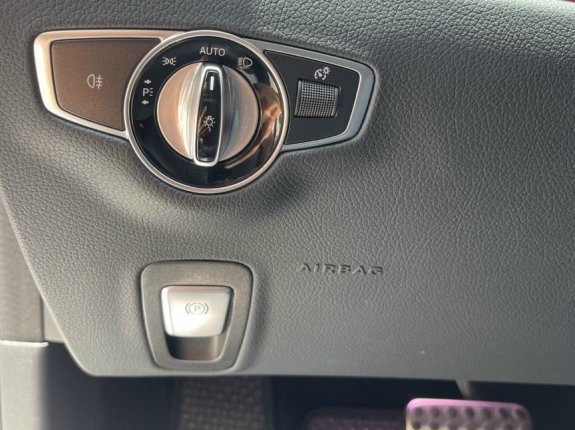 Mercedes-Benz E300 AMG 2021 - Động cơ tăng áp 2.0L, mới lăn bánh 3 ngàn kilomet