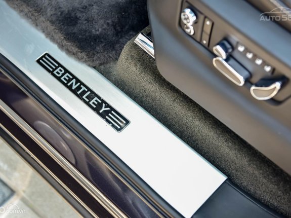 Bentley Bentayga Design Series 2019 - Xe màu đen