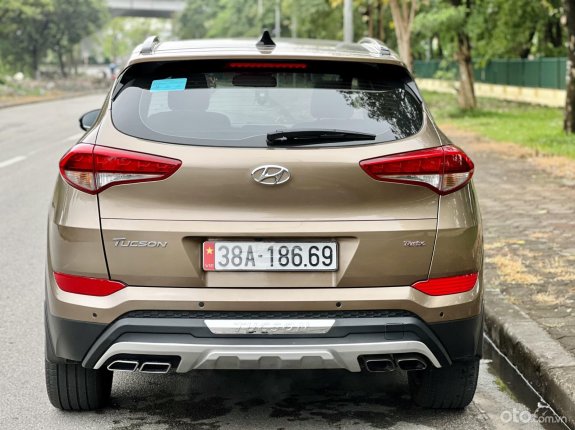 Hyundai Tucson 2018 - Màu nâu giá cạnh tranh
