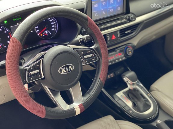 Kia Cerato 2019 - Xe màu xanh cavansite