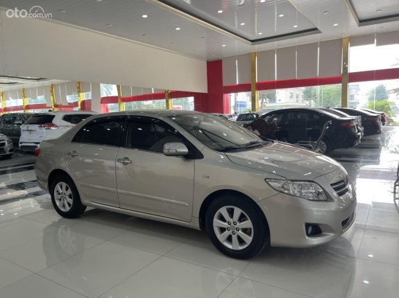 Toyota Corolla Altis 2010 - Màu bạc số tự động, giá chỉ 345 triệu