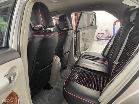 Toyota Corolla Altis 2010 - Màu bạc số tự động, giá chỉ 345 triệu