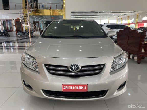 Toyota Corolla Altis 1.8G AT 2010 - Màu bạc số tự động, giá chỉ 345 triệu