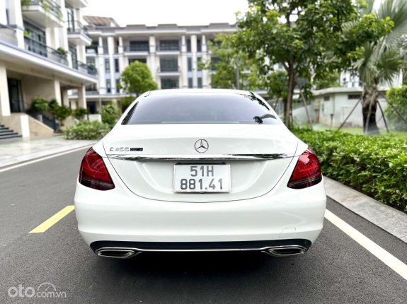 Mercedes-Benz C200 Exclusive 2021 - Màu trắng, xe nhập