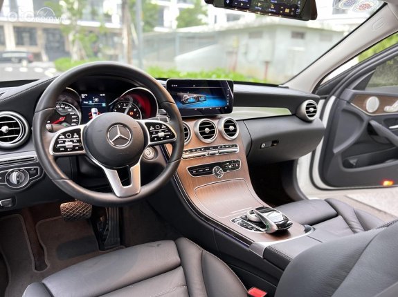 Mercedes-Benz C200 Exclusive 2021 - Màu trắng, xe nhập
