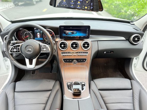 Mercedes-Benz C200 Exclusive 2021 - Màu trắng, xe nhập