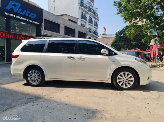 Toyota Sienna 2016 - Đăng ký 2017