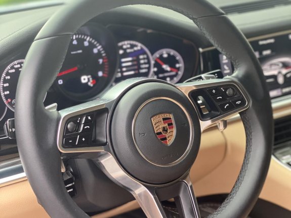 Porsche Panamera 4S Executive 2017 - Màu xanh Night Blue (Wrap màu xám xi măng), nội thất kem, tên cá nhân, một chủ từ mới