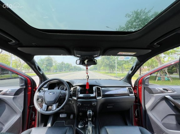 Ford Everest Titanium 2.0L AT 4WD 2019 - Màu đỏ, xe nhập