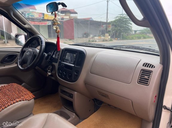 Ford Escape 2001 - Xe 2 cầu giá chỉ 108tr