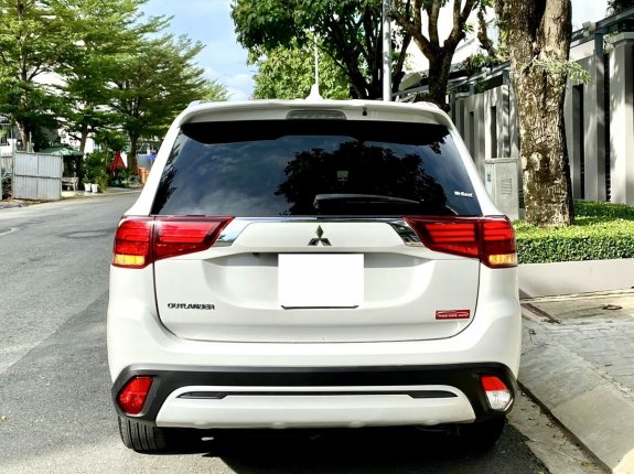 Mitsubishi Outlander 2.0 CVT 2020 - Model 2021 - full options