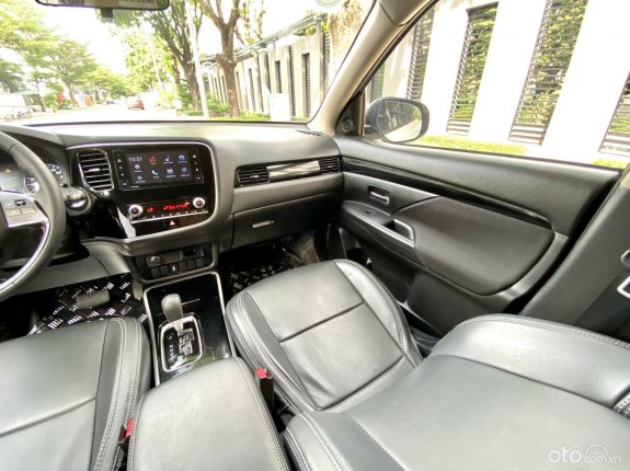 Mitsubishi Outlander 2.0 CVT 2020 - Model 2021 - full options