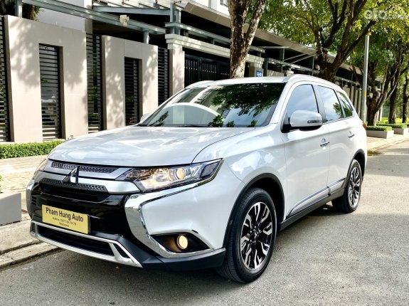 Mitsubishi Outlander 2.0 CVT 2020 - Model 2021 - full options