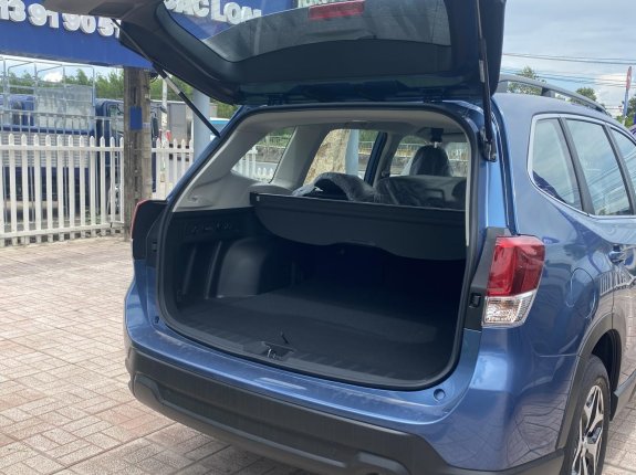 Subaru Forester 2.0i-L 2022 - Giá 929tr, màu xanh lam