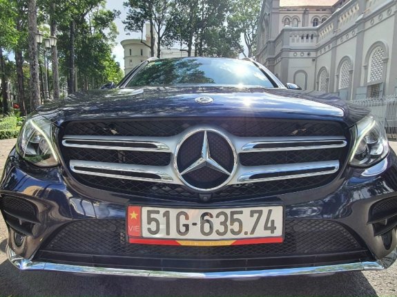 Mercedes-Benz GLC 300 4Matic 2018 - Máy I4 2.0L tăng áp