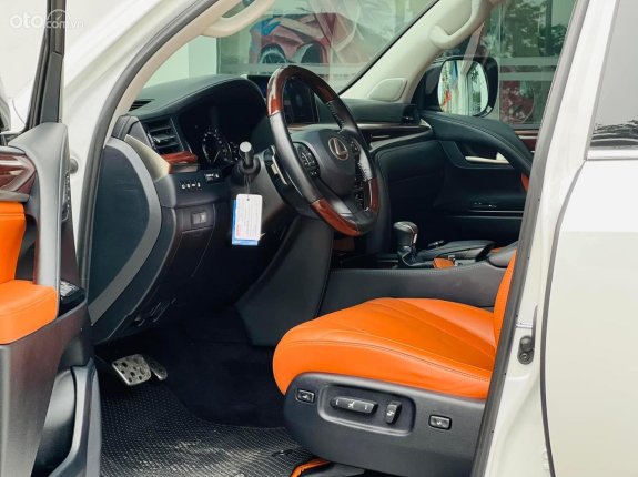 Lexus LX 570 2018 - Siêu đẹp, xe đi giữ gìn như mới