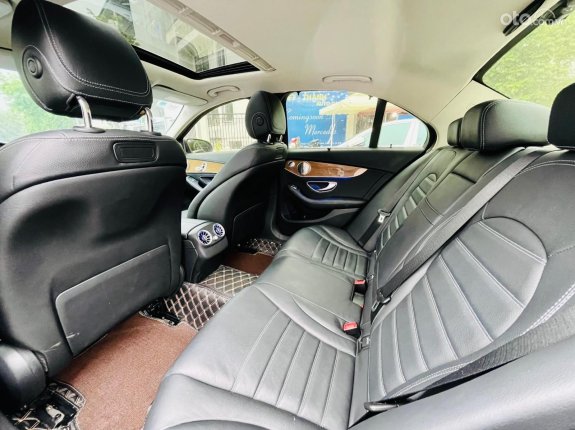 Mercedes-Benz C250 Exclusive 2017 - Cực đẹp và chất. Trả góp 250tr nhận xe đi luôn
