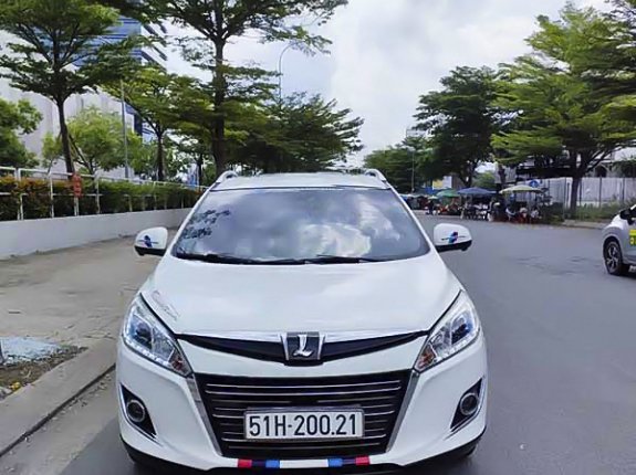 Màu trắng, xe nhập