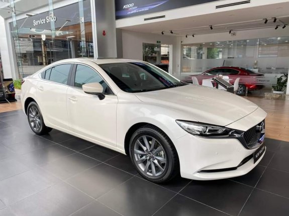 Mazda 6 2.0L Luxury 2021 - Xe mới tinh sẵn xe giao ngay