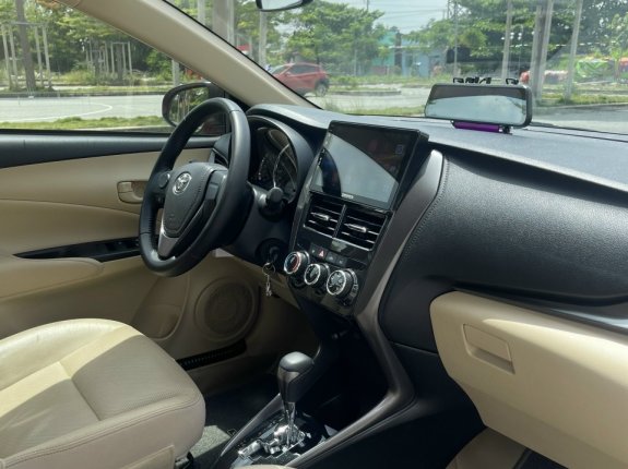 Toyota Vios 1.5 E CVT 2021 - Biển thành phố