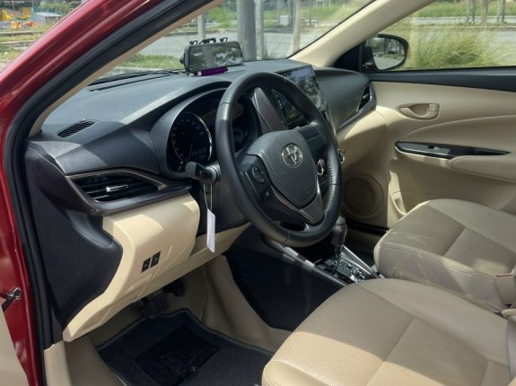 Toyota Vios 1.5 E CVT 2021 - Biển thành phố
