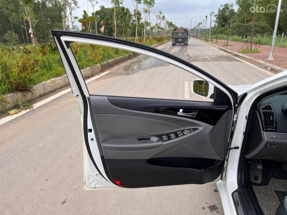 Hyundai Sonata 2011 - Đăng ký 2011, xe gia đình, giá chỉ 430tr