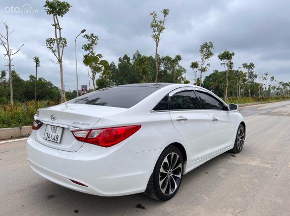 Hyundai Sonata 2011 - Đăng ký 2011, xe gia đình, giá chỉ 430tr