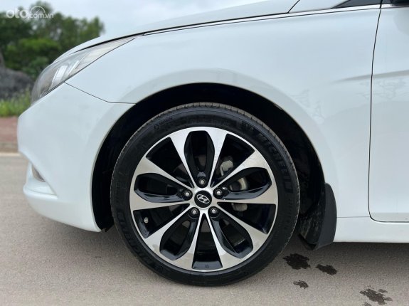 Hyundai Sonata 2011 - Đăng ký 2011, xe gia đình, giá chỉ 430tr