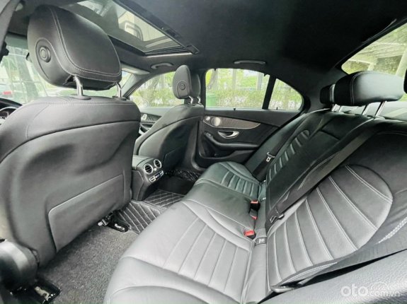 Mercedes-Benz C300 AMG 2016 - Xe ngon chất. Trả góp 250tr nhận xe luôn