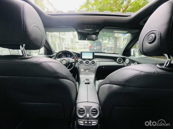 Mercedes-Benz C300 AMG 2016 - Xe ngon chất. Trả góp 250tr nhận xe luôn