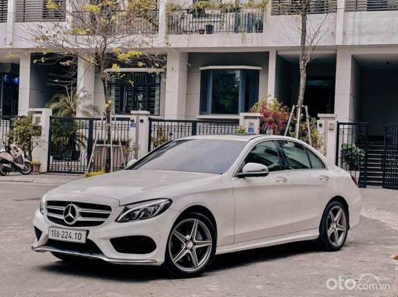 Mercedes-Benz C300 AMG 2016 - Xe ngon chất. Trả góp 250tr nhận xe luôn