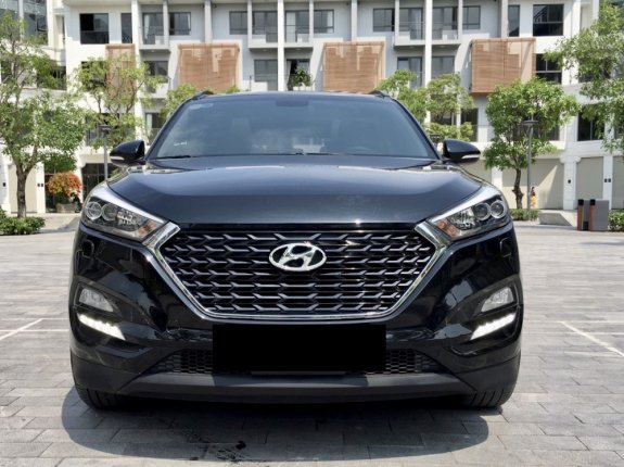 Hyundai Tucson 2.0 Đặc biệt 2018 - Xe màu đen 
