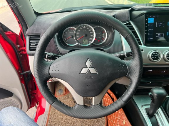 Mitsubishi Triton 2011 - Số tự động 2 cầu máy dầu, xe gia đình giá tốt 320tr