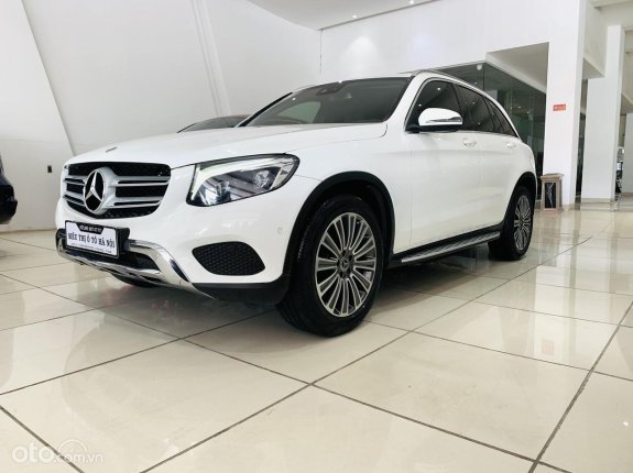 Mercedes-Benz GLC 250 4Matic 2018 - Cần bán xe biển thành phố, xe siêu đẹp, có trả góp