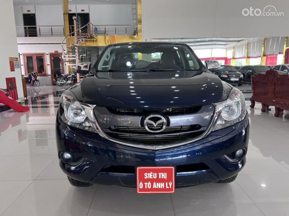Mazda BT-50 2.2MT 4WD 2019 - Bán xe bán tải hai cầu, máy dầu