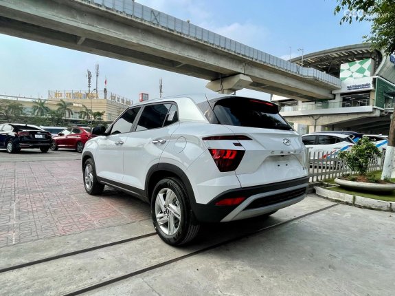 Hyundai Creta 1.5L Tiêu chuẩn 2022 - Màu trắng, xe giao ngay, ưu đãi cực khủng, hỗ trợ mua trả góp tới 85% giá trị xe