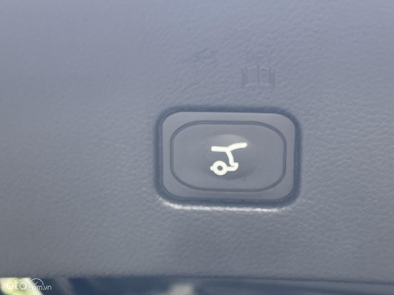 Ford Everest Titanium 2.0 AT 4x2 2021 - Chú ý xe siêu lướt, máy zin - Tặng 12 lần rửa xe, thay dầu cho chủ mới