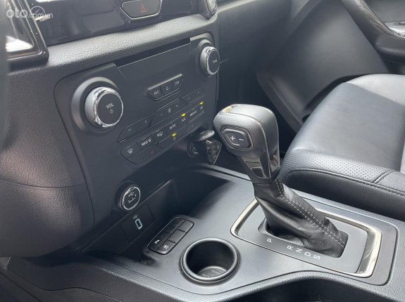 Ford Everest Titanium 2.0 AT 4x2 2021 - Chú ý xe siêu lướt, máy zin - Tặng 12 lần rửa xe, thay dầu cho chủ mới