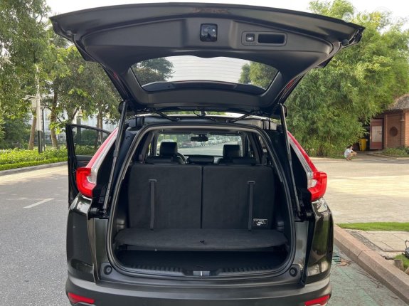 Honda CR-V 1.5 L 2019 - Xe màu xanh rêu