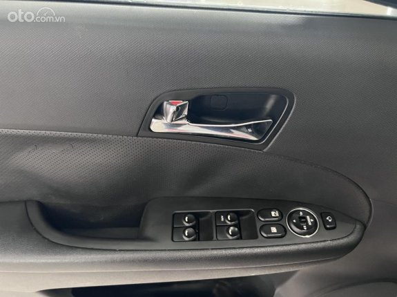 Hyundai i30 CW 1.6 AT 2009 - Bán xe nhập khẩu cực đẹp