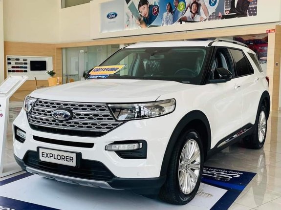 Ford Explorer Limited 2022 - Xe màu trắng sang trọng