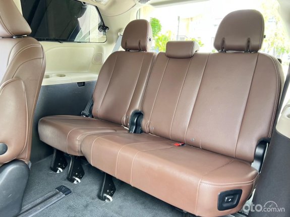 Toyota Sienna 2015 - Xe một đời chủ mua mới