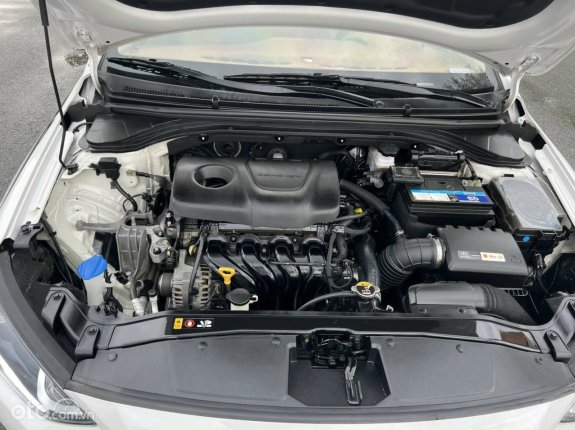 Hyundai Elantra 1.8 MT 2018 - Odo 2 vạn kilomet xịn