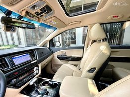 Kia Sedona 2019 - Máy xăng - tự động. Bản cao cấp nhất - form mới 2020
