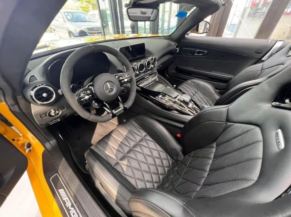 Mercedes-Benz AMG GT Roadster 2021 - Quái vật siêu lướt, siêu phẩm mui trần của Mercedes