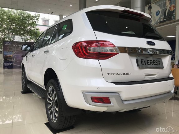 Ford Everest Titanium 2.0L AT 4WD 2022 - Sẵn xe, giá tốt, ưu đãi đến 100 triệu, tiền mặt, tặng gói PK chính hãng, trả góp 80% giá xe, hỗ trợ lăn bánh