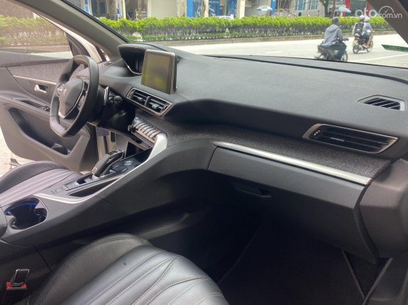 Peugeot 3008 Allure 2020 - Hỗ trợ bank 75%