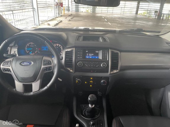 Ford Ranger 2017 - Đăng ký lần đầu 2018 xe gia đình giá 655tr