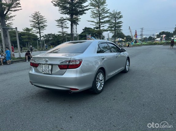Toyota Camry 2.0E 2018 - Đi chuẩn 17 ngàn km, một chủ từ mua mới