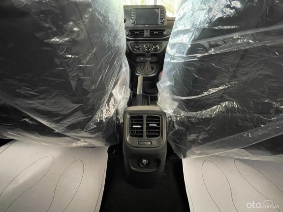 Hyundai Grand i10 Hatchback 1.2 AT 2022 - Giảm 15tr tiền mặt vào giá xe